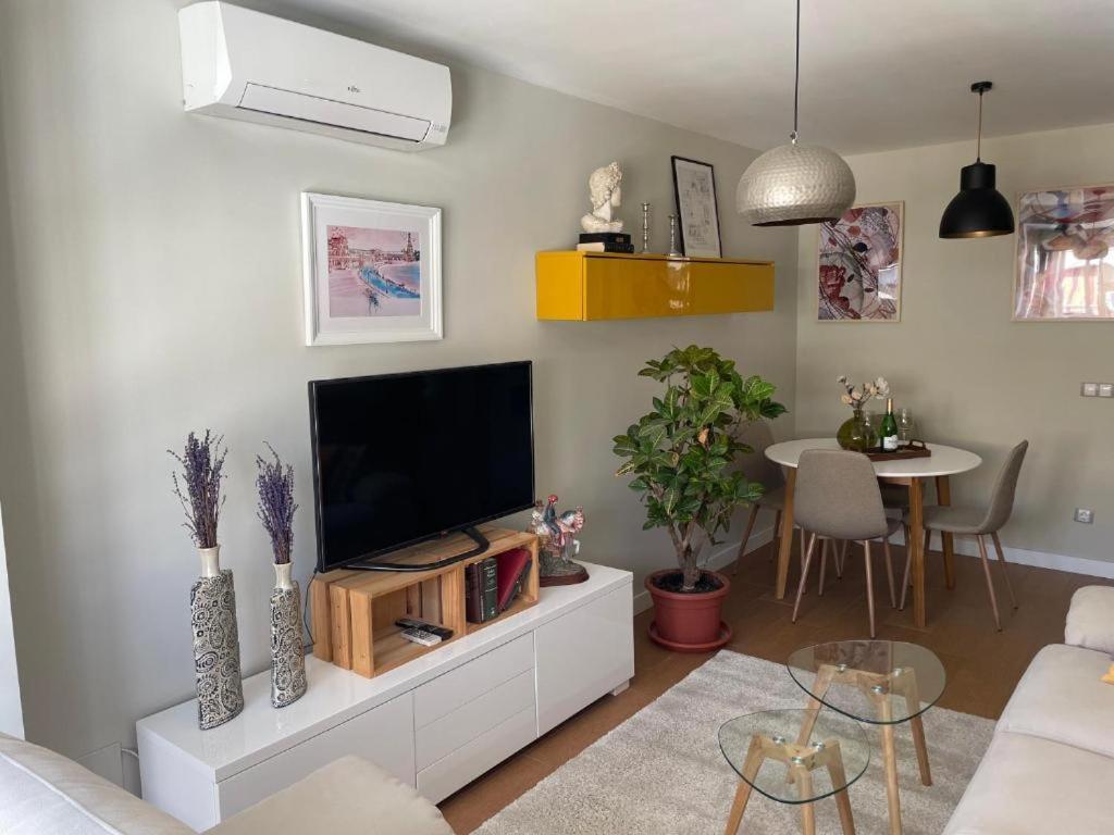 Triana Autentica Apartment เซบีญา ภายนอก รูปภาพ